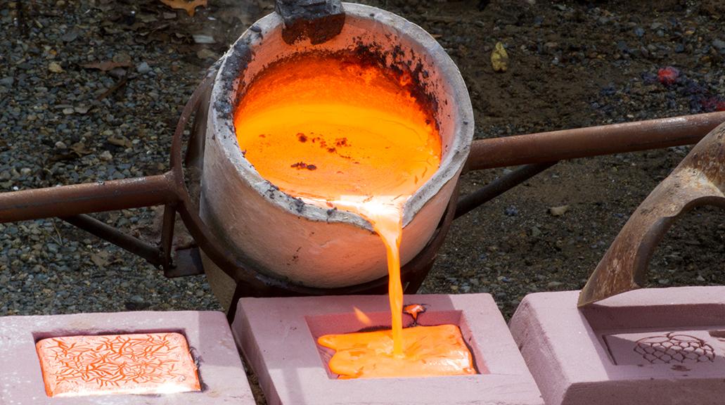 bronze pour